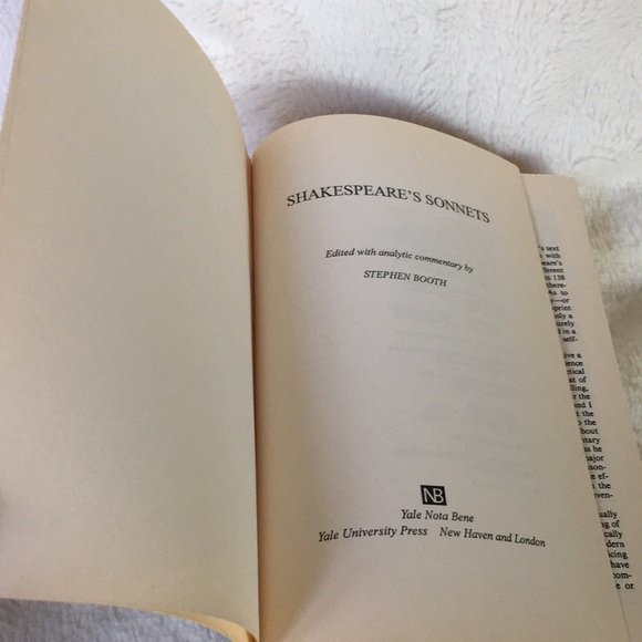 Essay on Shakespeare’s Sonnets by Stephen Booth (Lot of 2 Books) Yale University - Picture 9 of 15